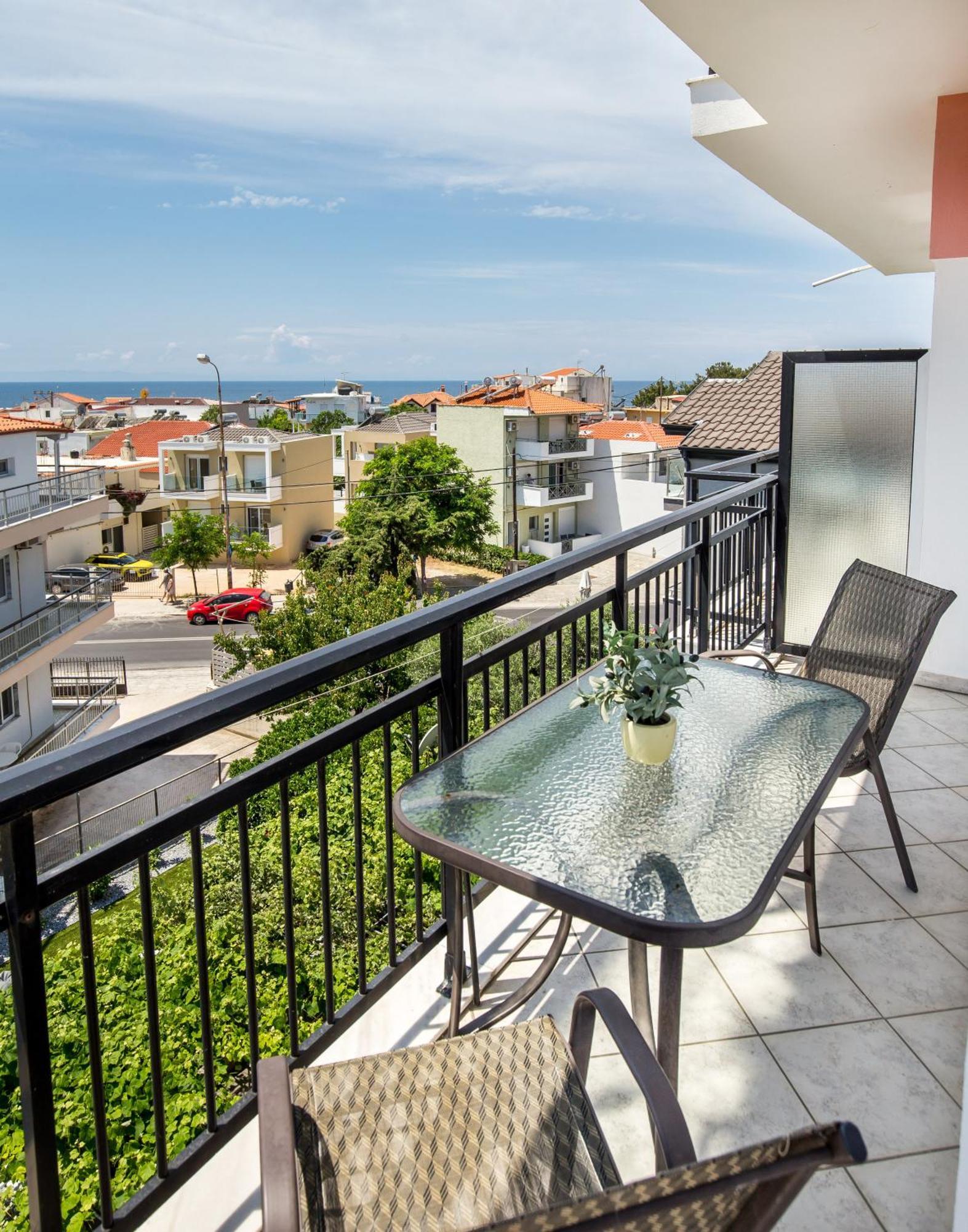 Ianos Apartments Potos Exterior foto